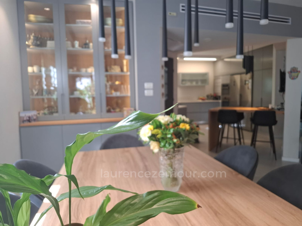 Casa de campo 7 cômodos Raanana Hanessiim 60-IBL-1468