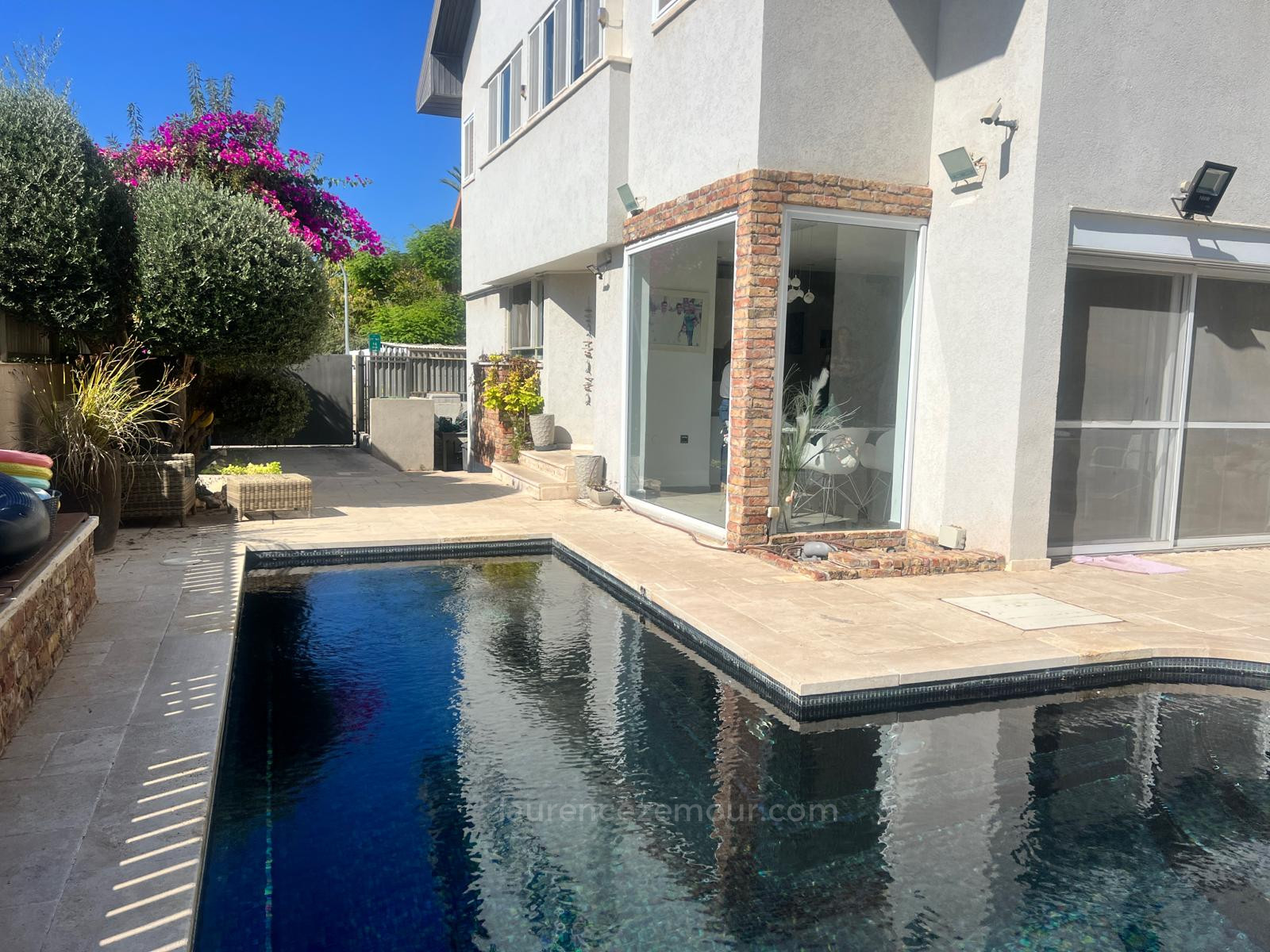 Casa de campo 6 cômodos Raanana 2005 60-IBL-1469