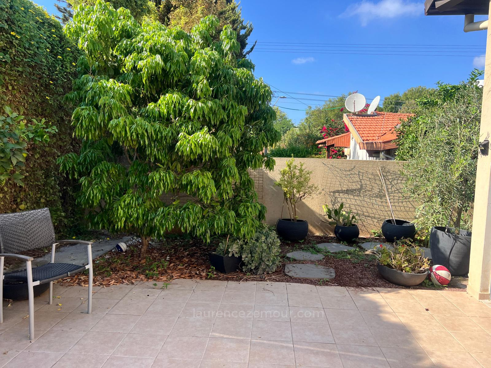 Casa de campo 5 cômodos Raanana Kiryat Sharet 60-IBL-1472