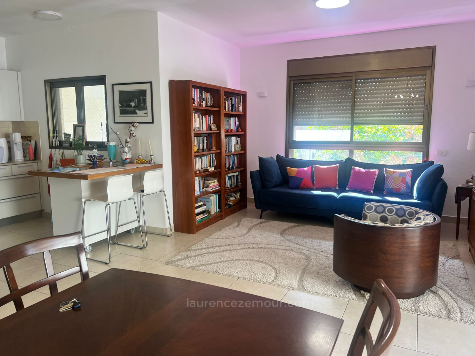 Apartamento 3 cômodos Raanana Est 60-IBL-1486