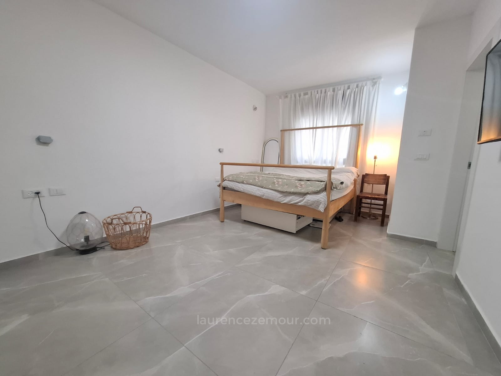 Apartamento 5 cômodos Raanana Perto do centro 60-IBL-1487