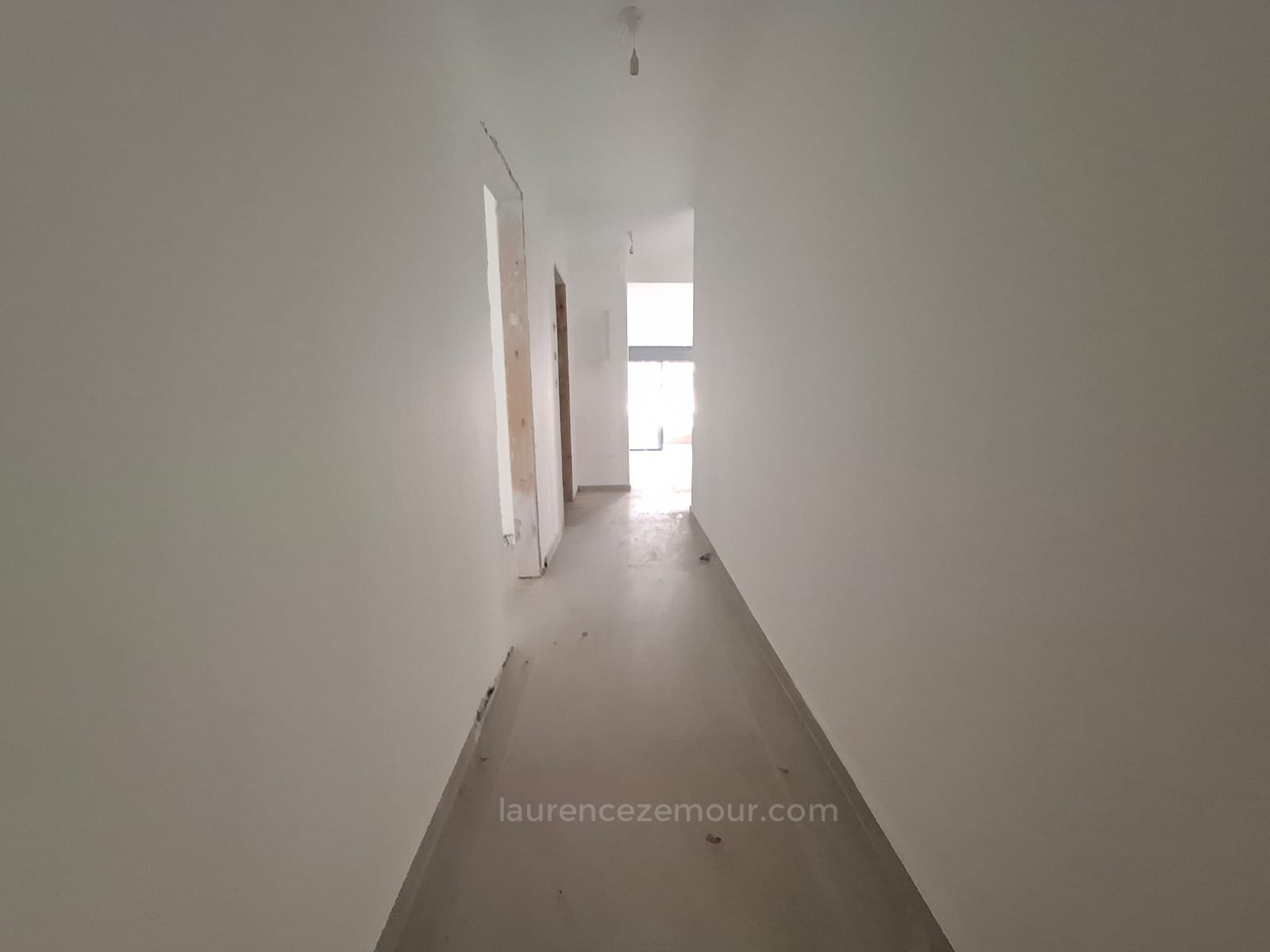 Apartamento 4 cômodos Raanana Perto do centro 60-IBL-1488