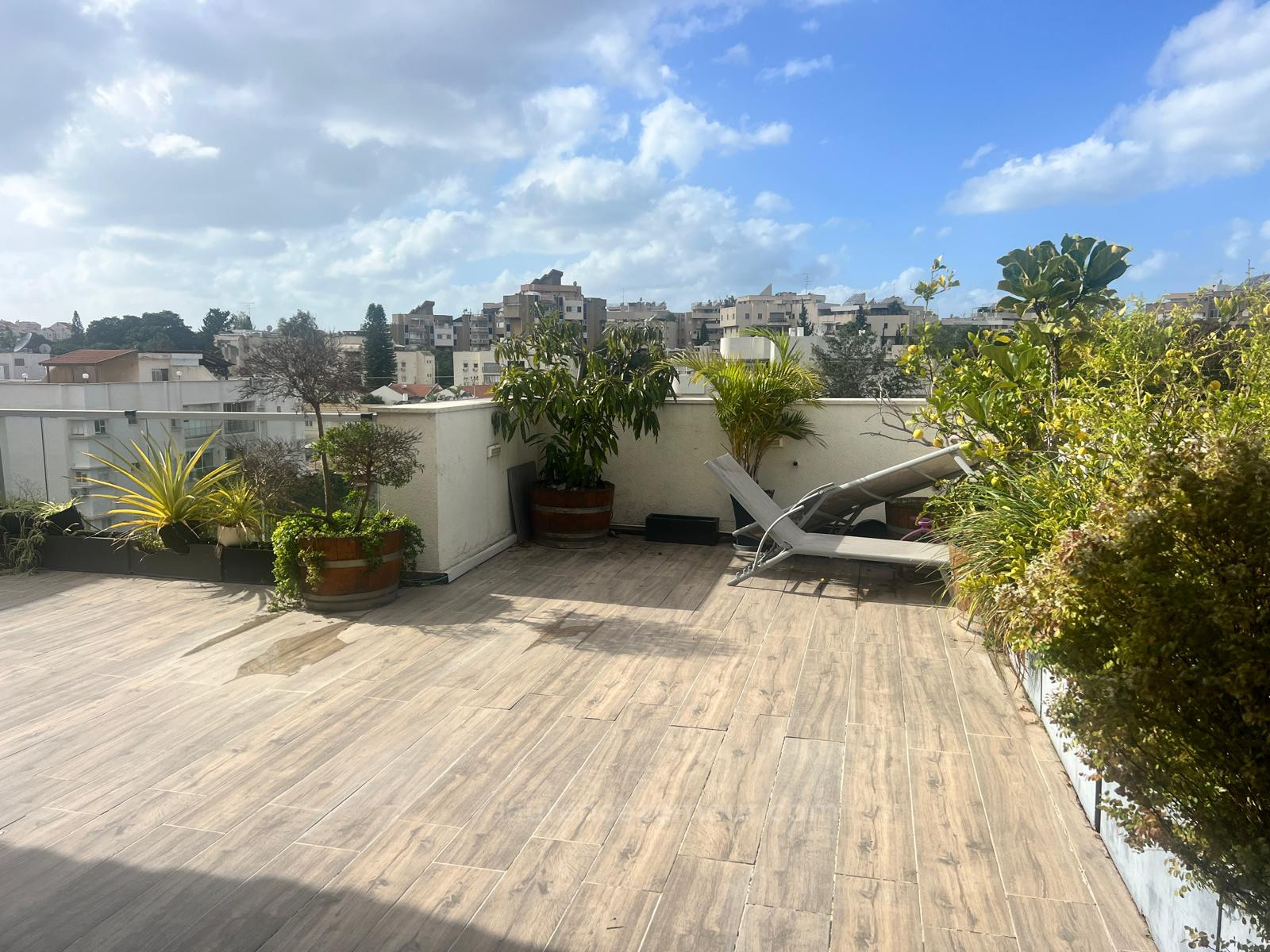 Cobertura 6 cômodos Raanana oeste 60-IBL-1496