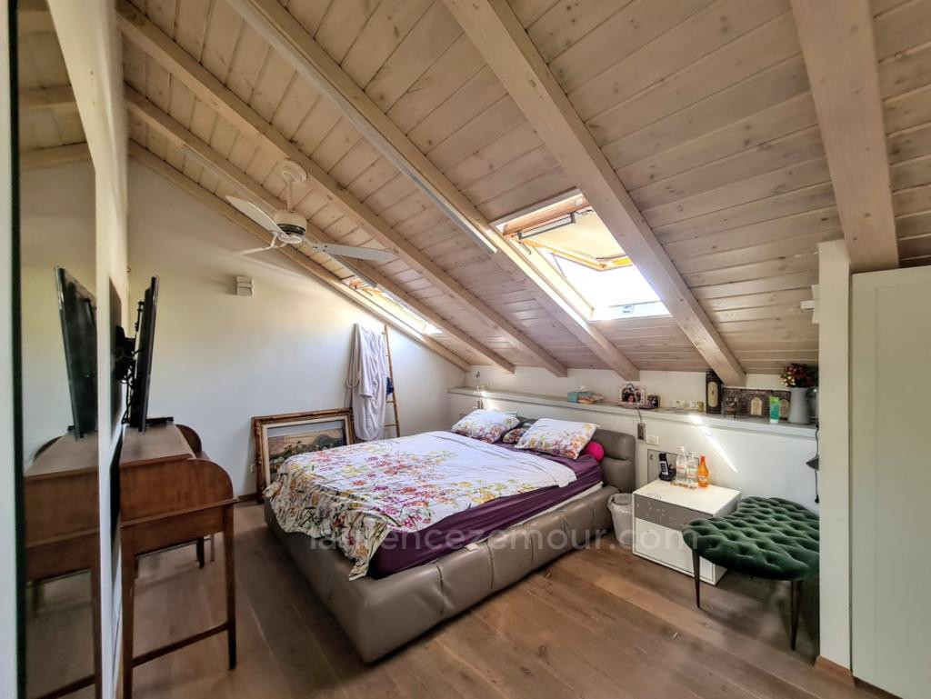 Casa de campo 7.5 cômodos Raanana Perto do centro 60-IBL-1498