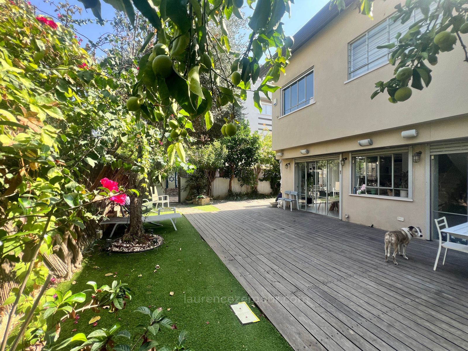 Casa de campo 7.5 cômodos Raanana Perto do centro 60-IBL-1498