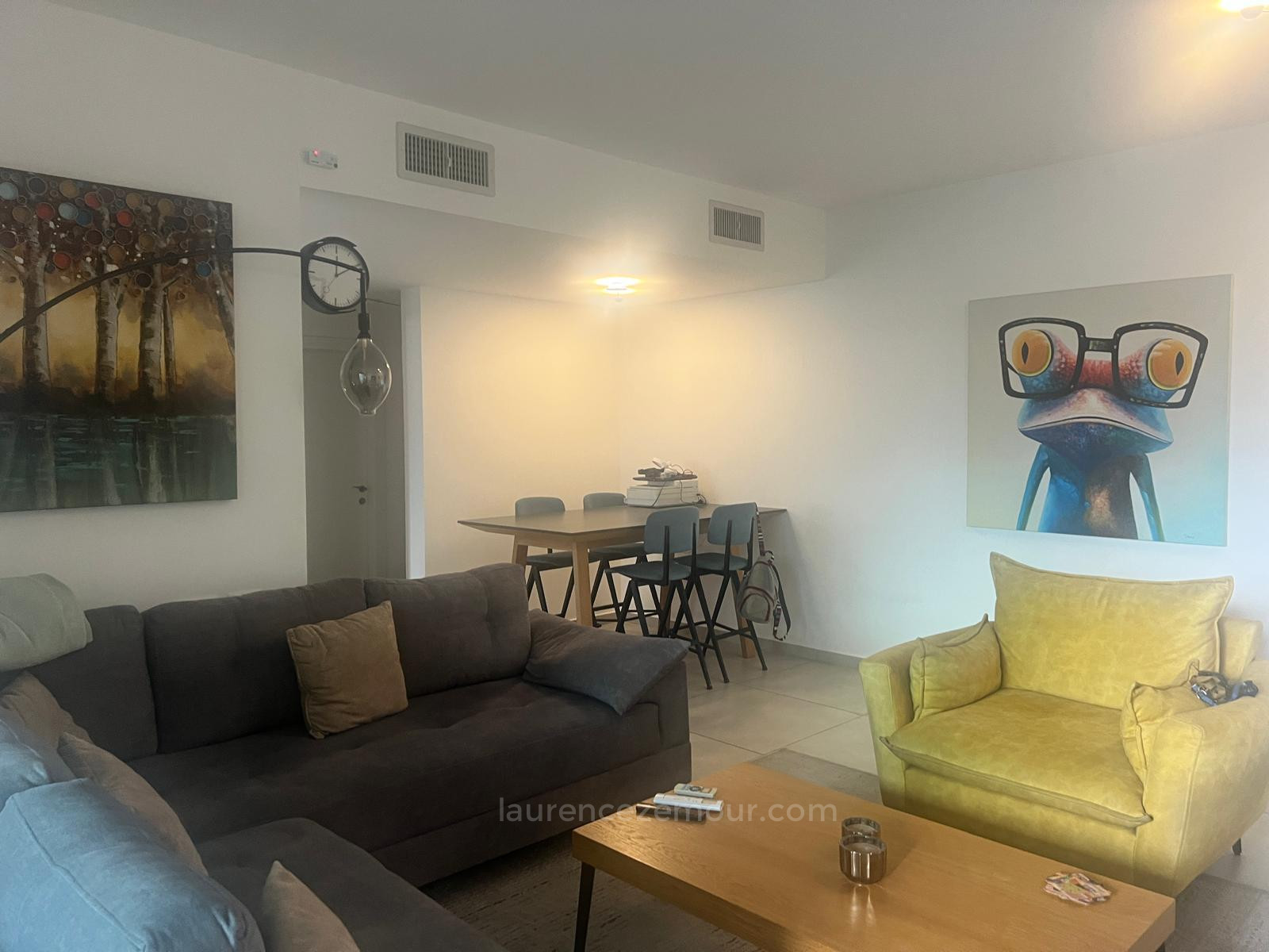 Apartamento 4 cômodos Raanana Perto do centro 60-IBL-1500