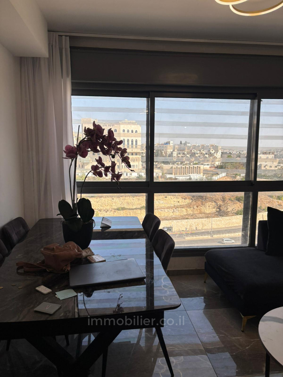 Apartamento 4 cômodos Jerusalém Ramot 606-IBL-35