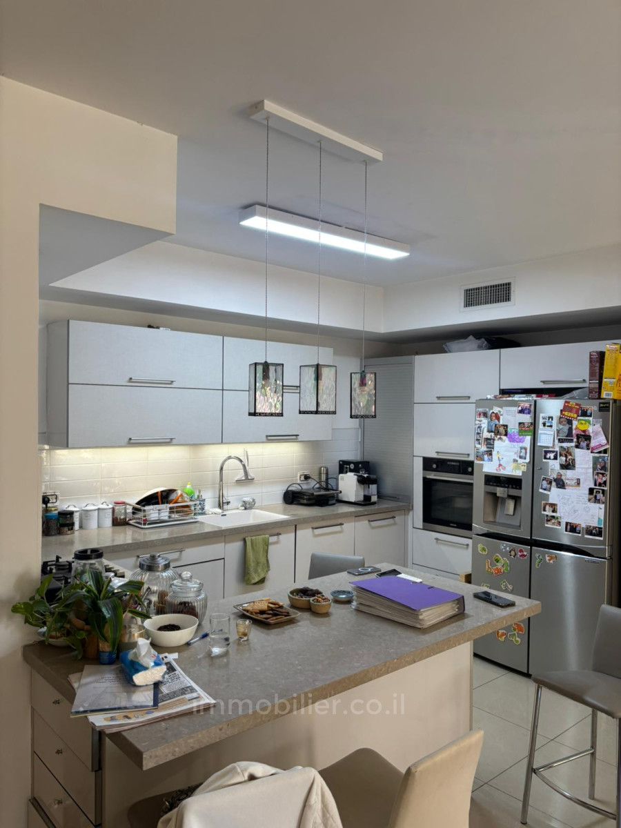 Apartamento 5 cômodos Jerusalém Kiryat haleum 606-IBL-40