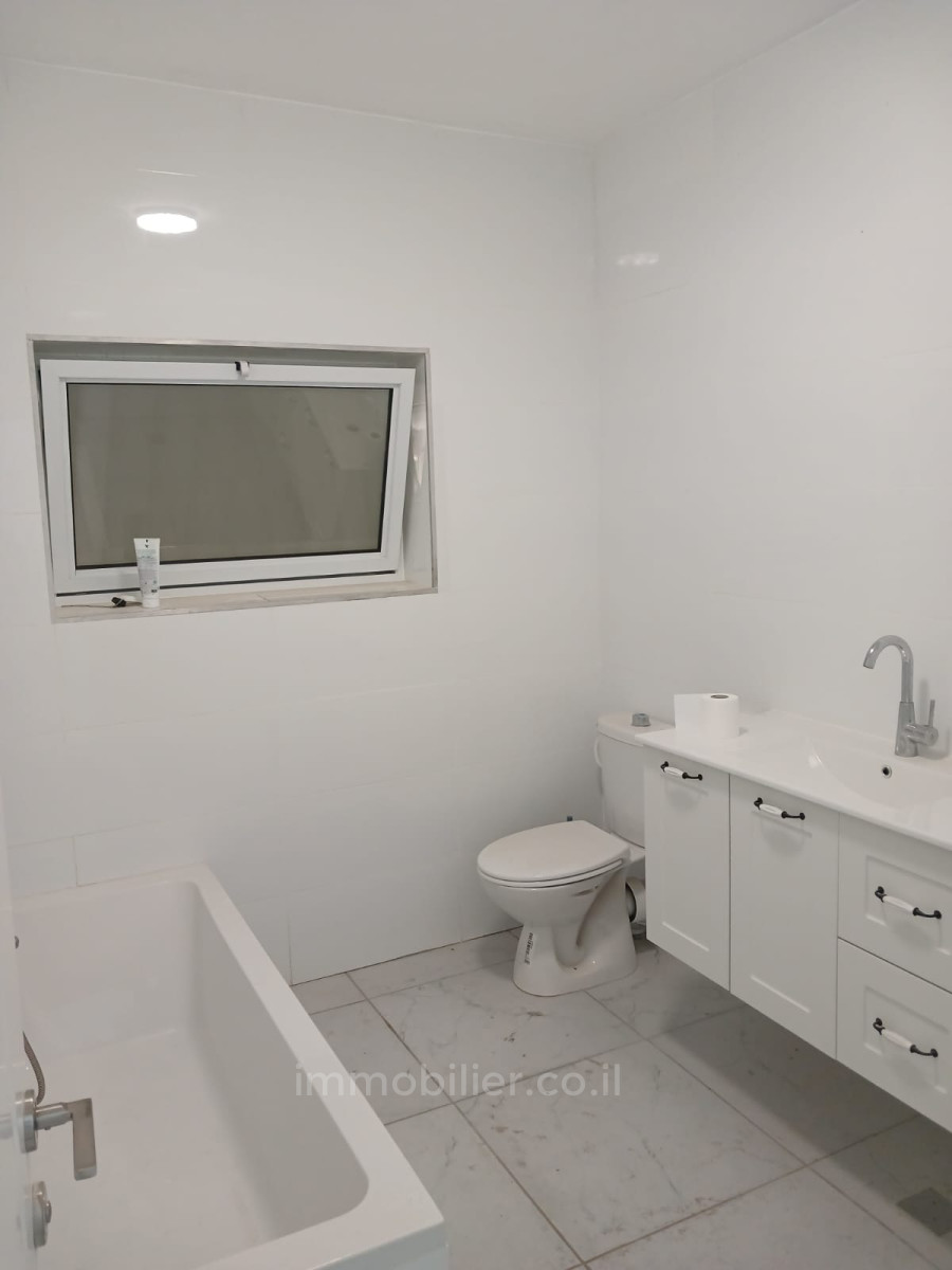 Apartamento 3 cômodos Jerusalém Kiryat Moshe 606-IBL-5