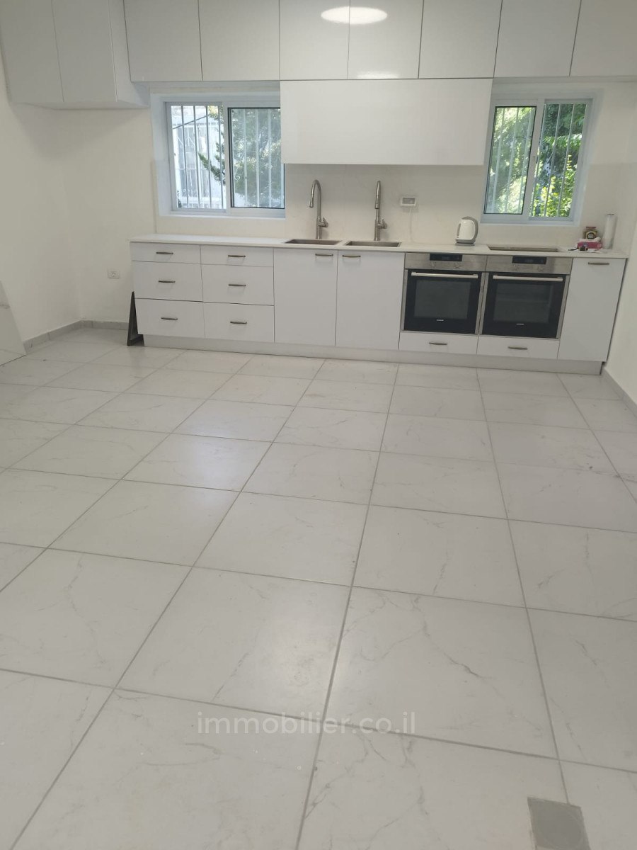 Apartamento 3 cômodos Jerusalém Kiryat Moshe 606-IBL-5