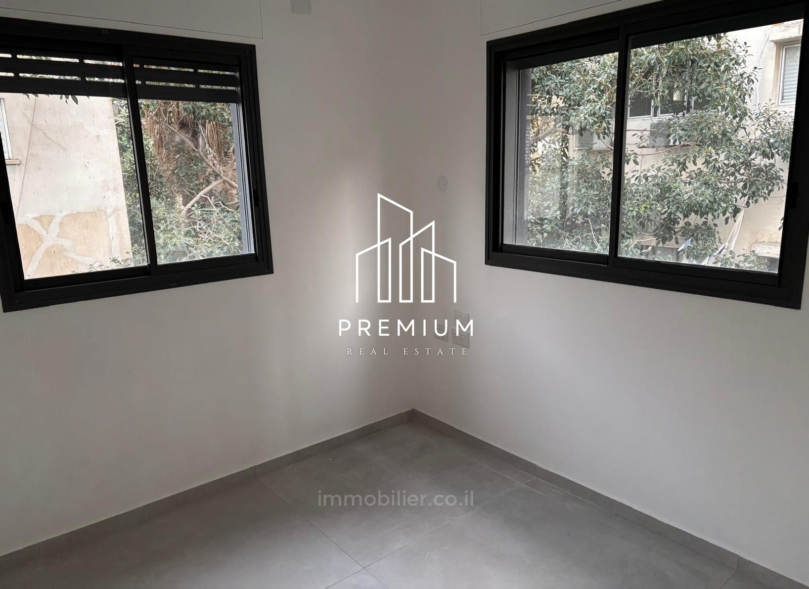 Apartamento 4 cômodos Tel Aviv Dizengof 627-IBL-17