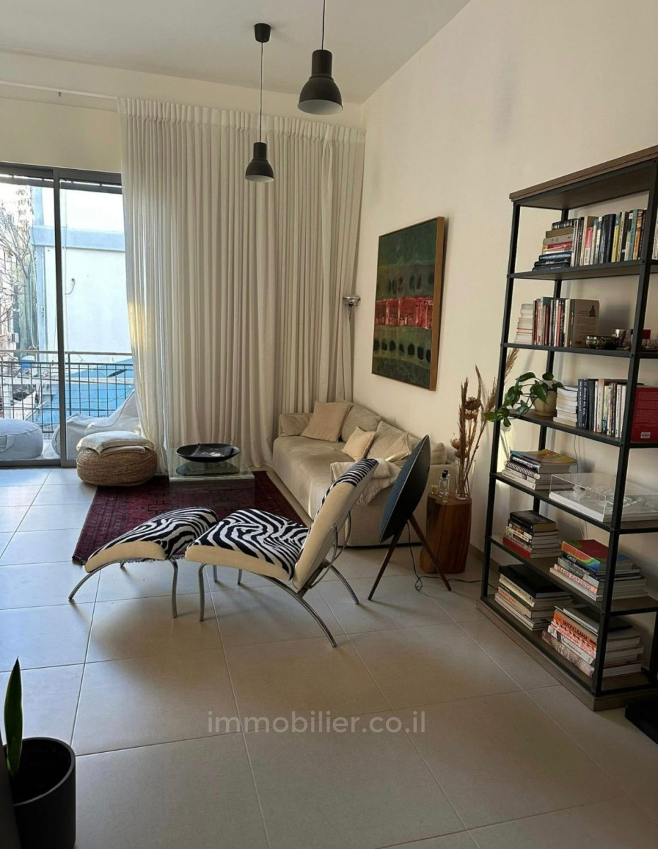 Apartamento 3 cômodos Tel Aviv Primeira linha de mar 627-IBL-29