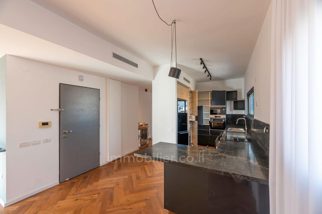 Apartamento 5 cômodos Tel Aviv Kerem Hatemanim 627-IBL-32