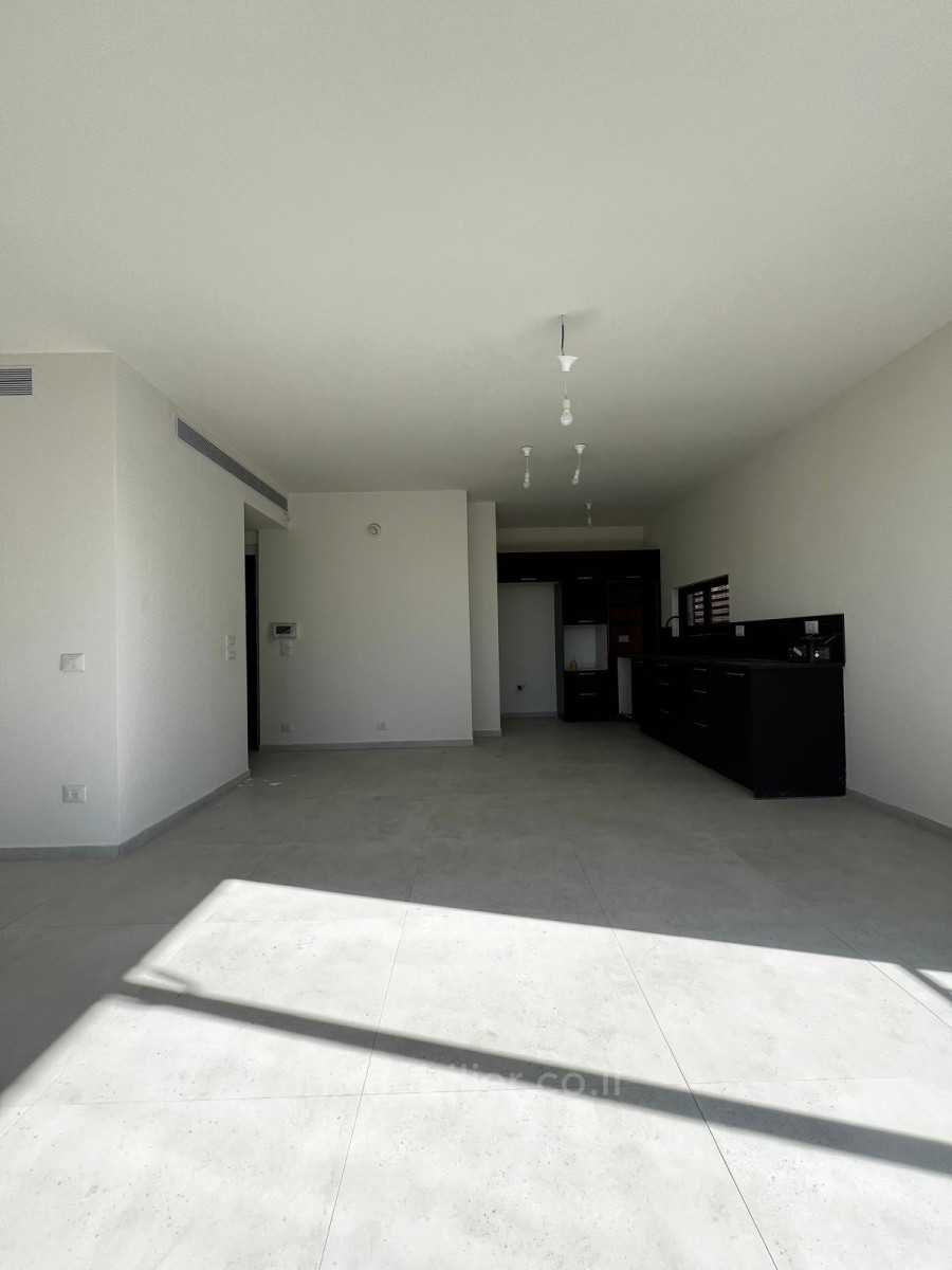 Apartamento 3 cômodos Tel Aviv Primeira linha de mar 627-IBL-36