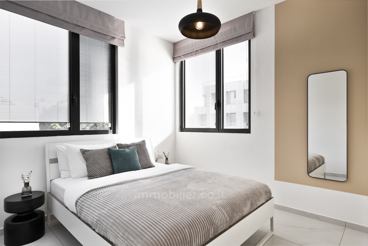 Apartamento 3 cômodos Tel Aviv Primeira linha de mar 627-IBL-39