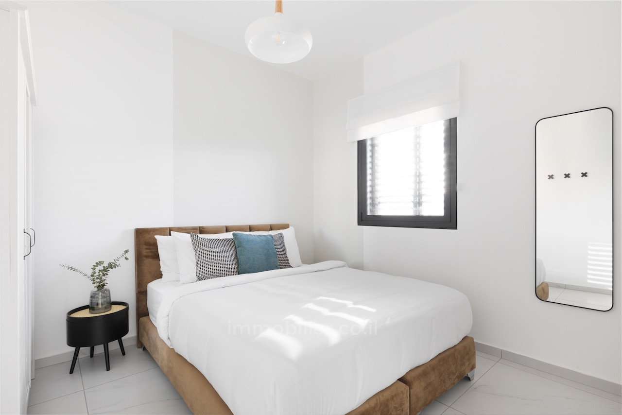 Apartamento 3 cômodos Tel Aviv Primeira linha de mar 627-IBL-39