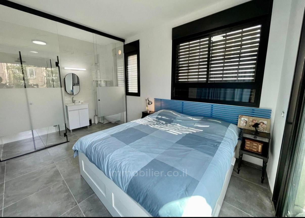 Apartamento 4 cômodos Tel Aviv Dizengof 627-IBL-58