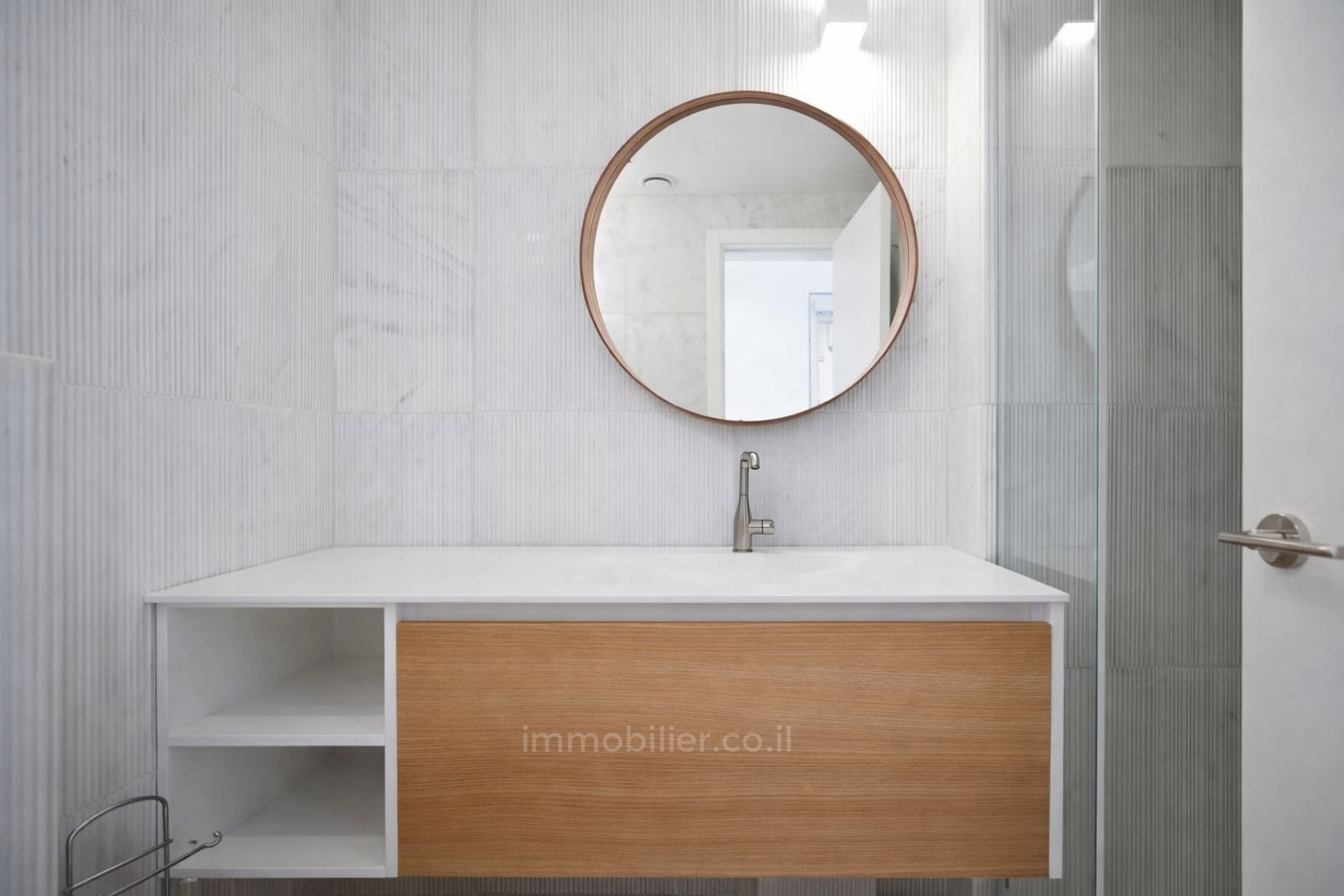 Apartamento 4.5 cômodos Tel Aviv Shenkin 627-IBL-59