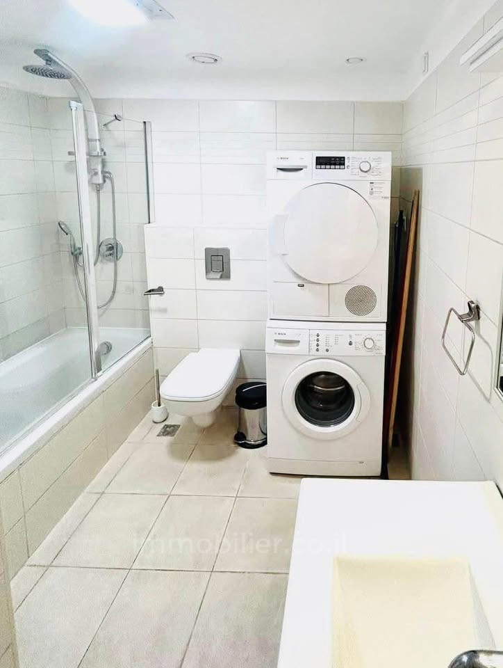 Apartamento 3 cômodos Tel Aviv Primeira linha de mar 627-IBL-5