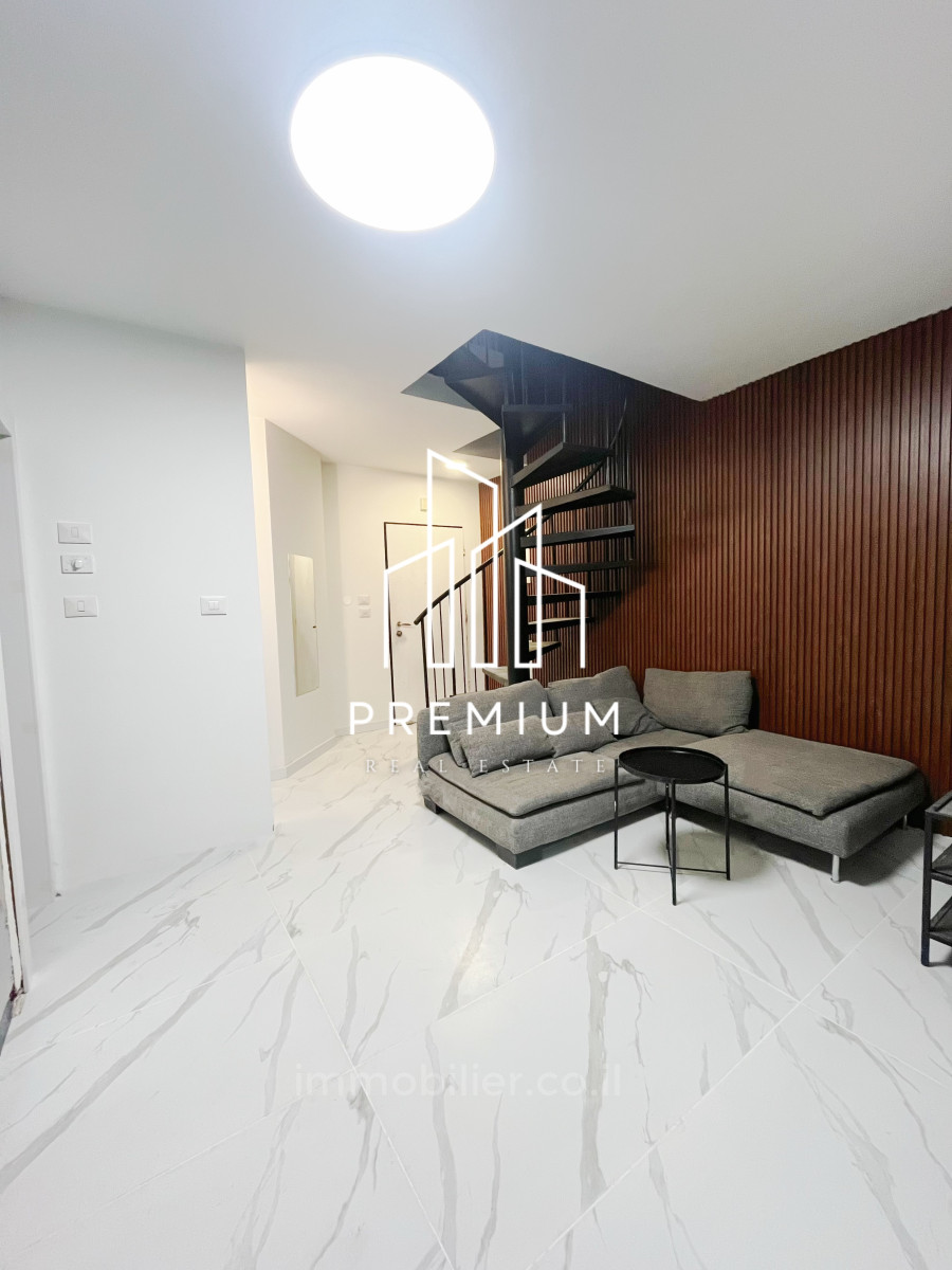 Duplex 3 cômodos Tel Aviv Ben-Yehuda 627-IBL-6