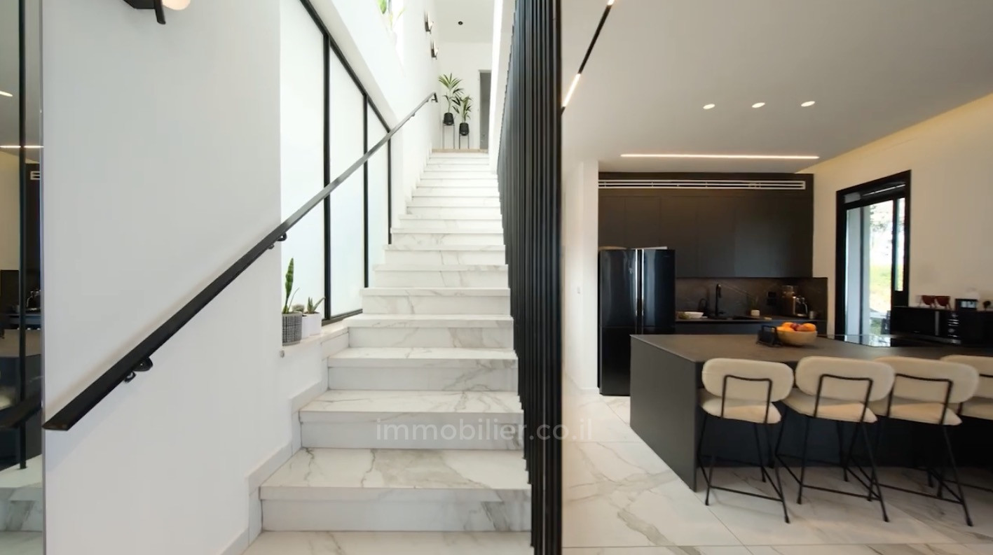 Casarão 7 cômodos Tiberiade Tiberiade 630-IBL-74