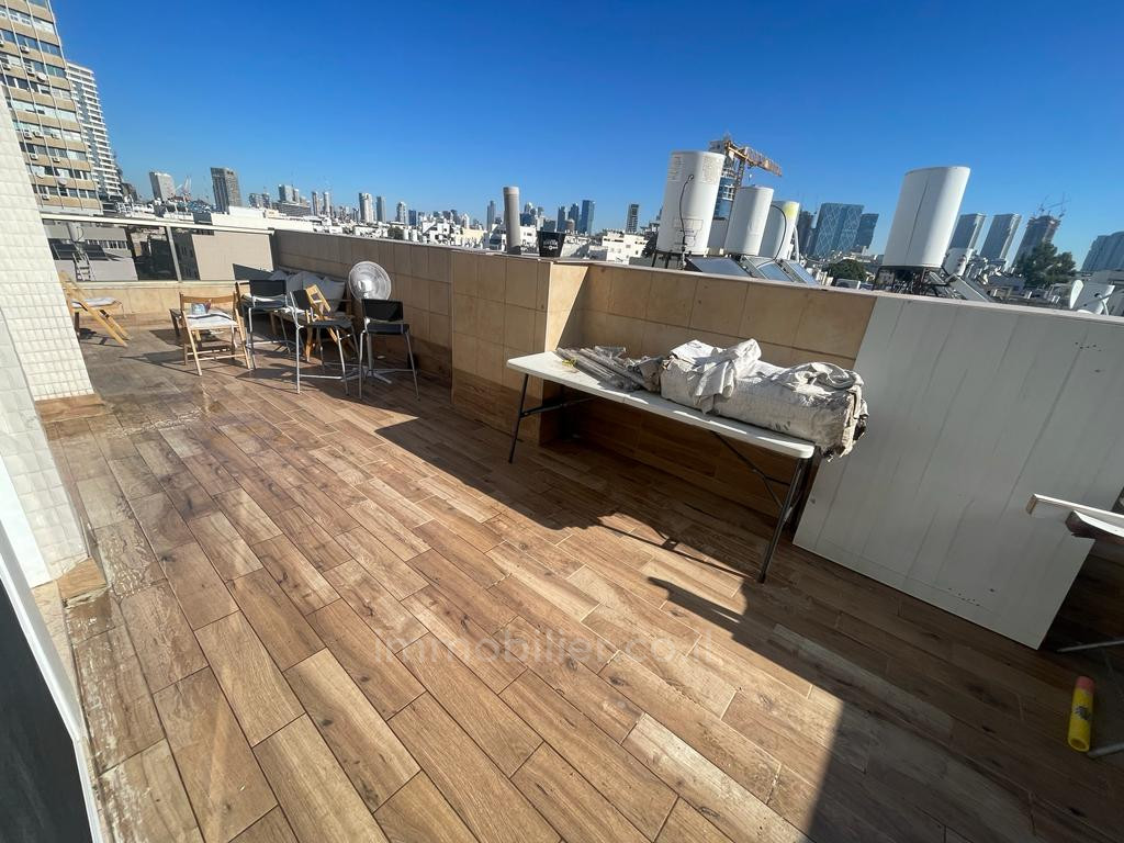 Casarão 4 cômodos Tel Aviv Primeira linha de mar 633-IBL-18