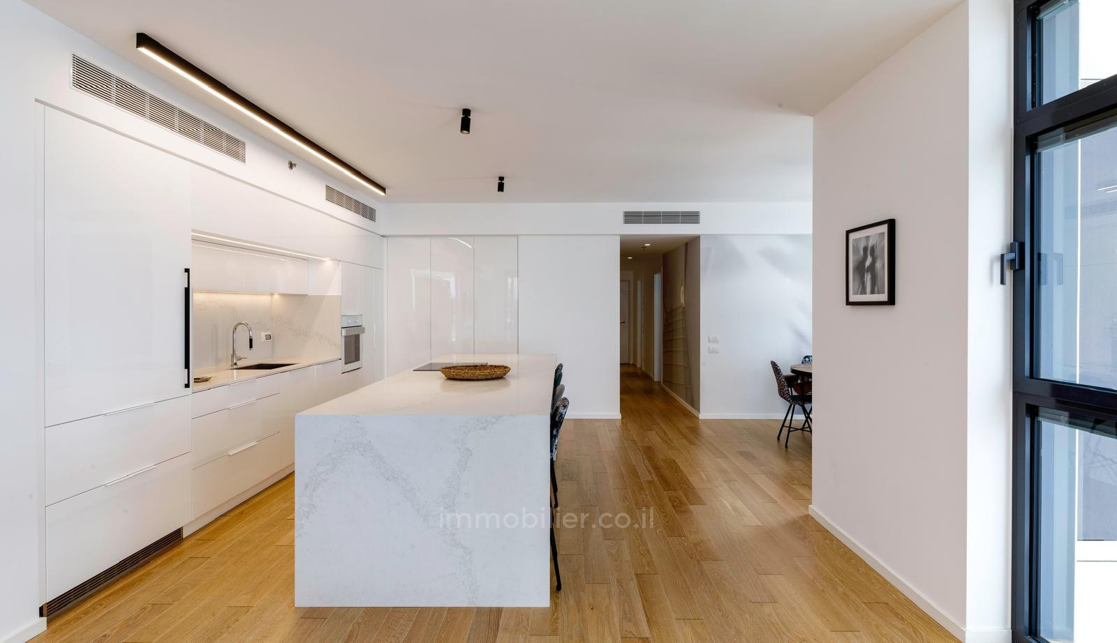 Cobertura 4 cômodos Tel Aviv Primeira linha de mar 633-IBL-42