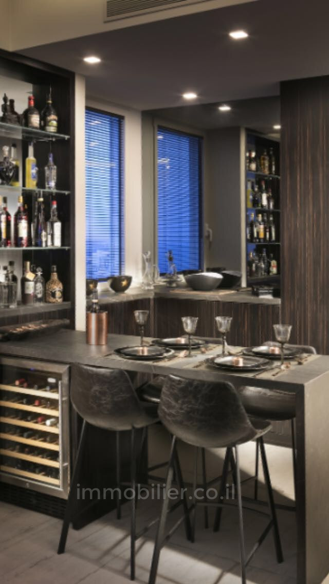 Minicobertura 4 cômodos Netanya Ir Yamim 633-IBL-48