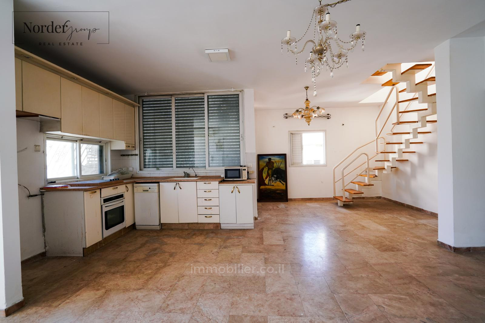 Cobertura 4 cômodos Tel Aviv Ben-Yehuda 633-IBL-4