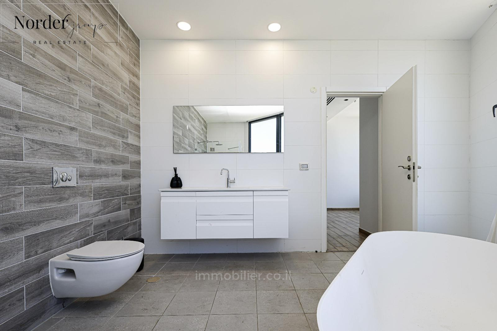 Cobertura 5 cômodos Tel Aviv Montifiory 633-IBL-8