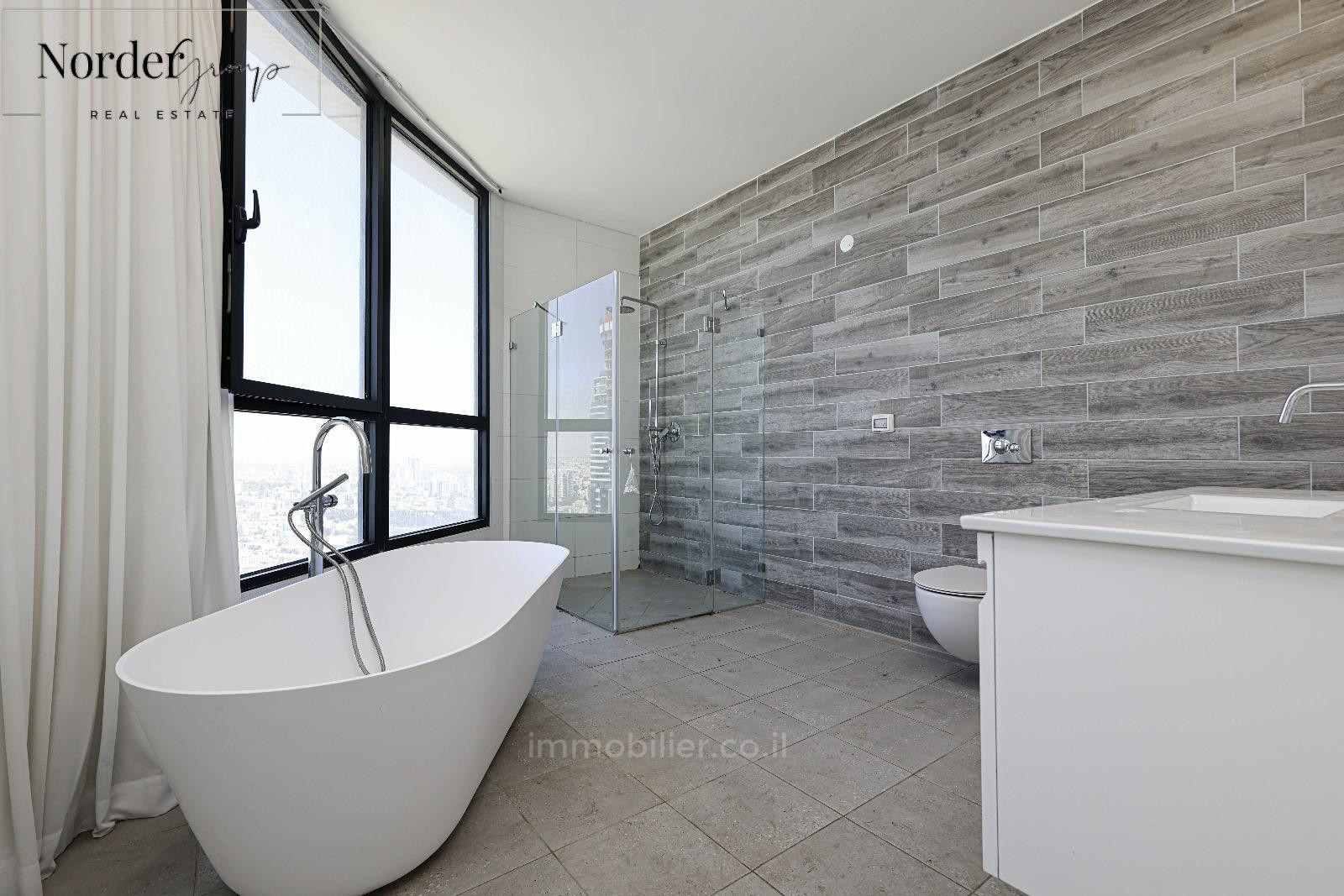 Cobertura 5 cômodos Tel Aviv Montifiory 633-IBL-8