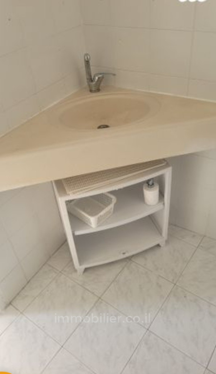 Apartamento 2 cômodos Ashdod Alef 634-IBL-2