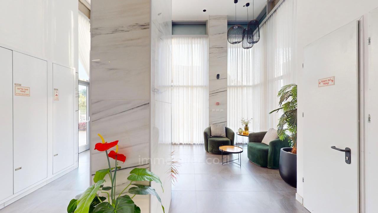 Apartamento 4 cômodos Tel Aviv Neve Ofer 642-IBL-12