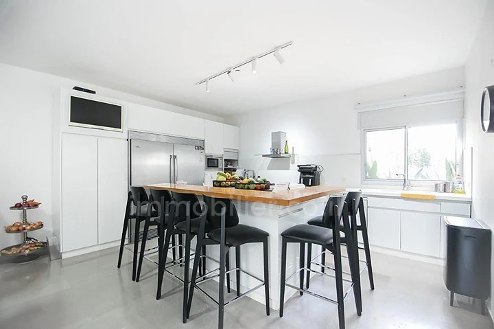 Casarão 7 cômodos Or akiva Or akiva 642-IBL-15