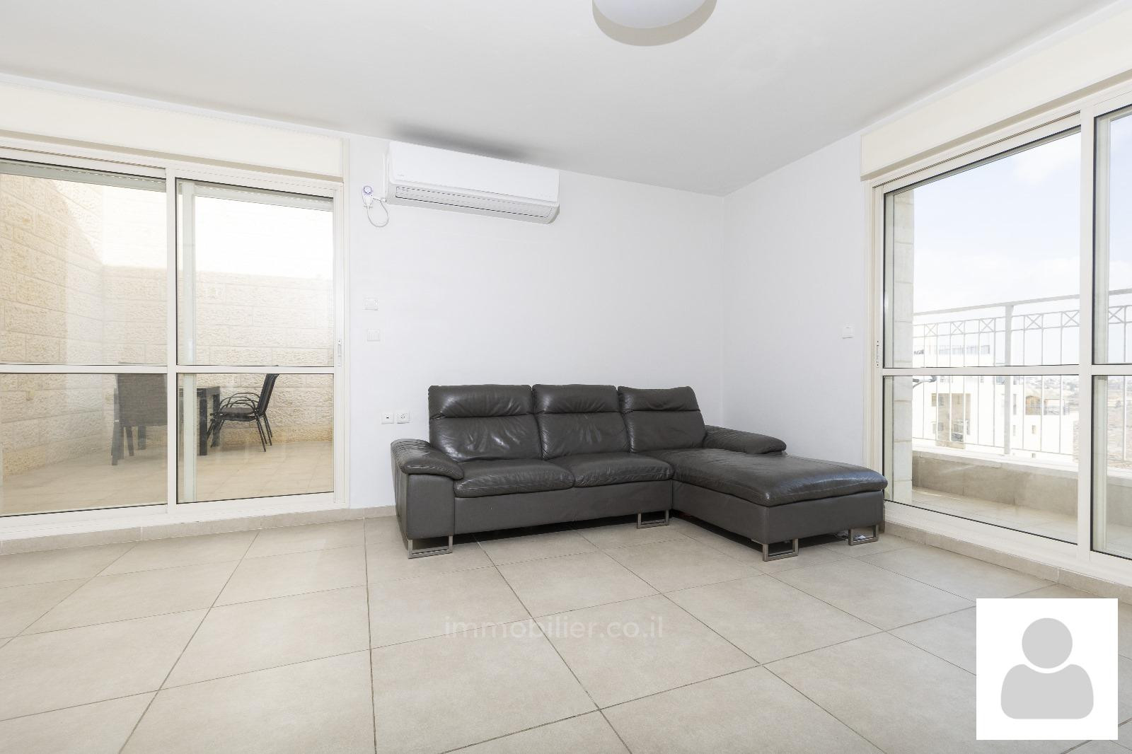 Apartamento 4 cômodos Jerusalém Har Homa 642-IBL-1