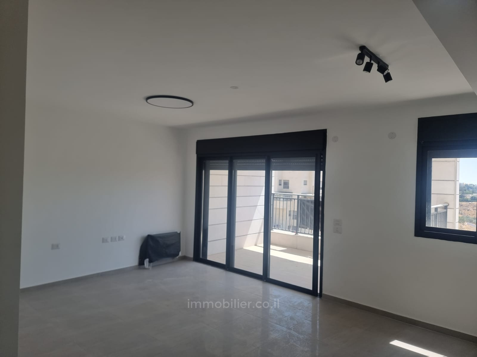 Apartamento 5 cômodos Jerusalém Arnona 642-IBL-29