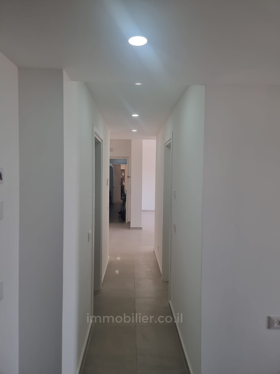 Apartamento 5 cômodos Jerusalém Arnona 642-IBL-30