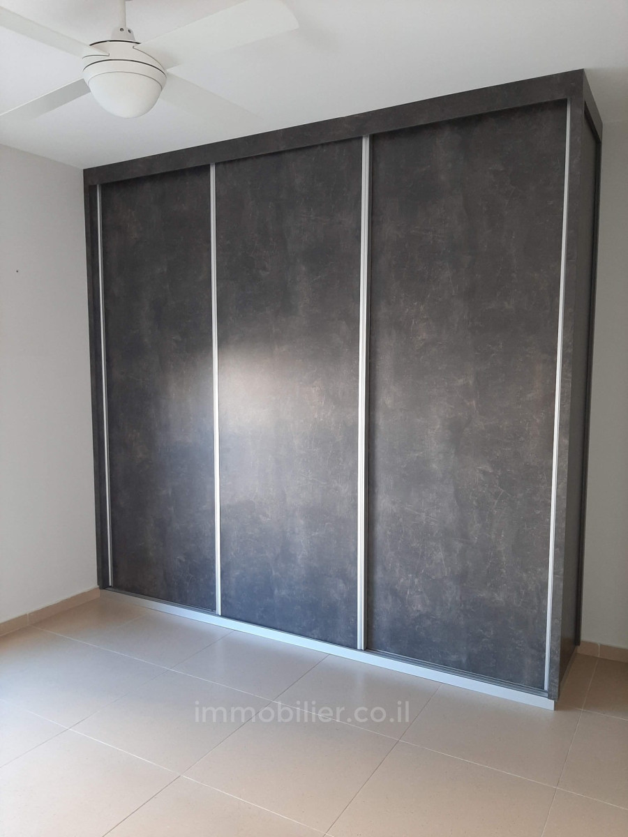 Apartamento 4 cômodos Ascalão Barnea 642-IBL-34