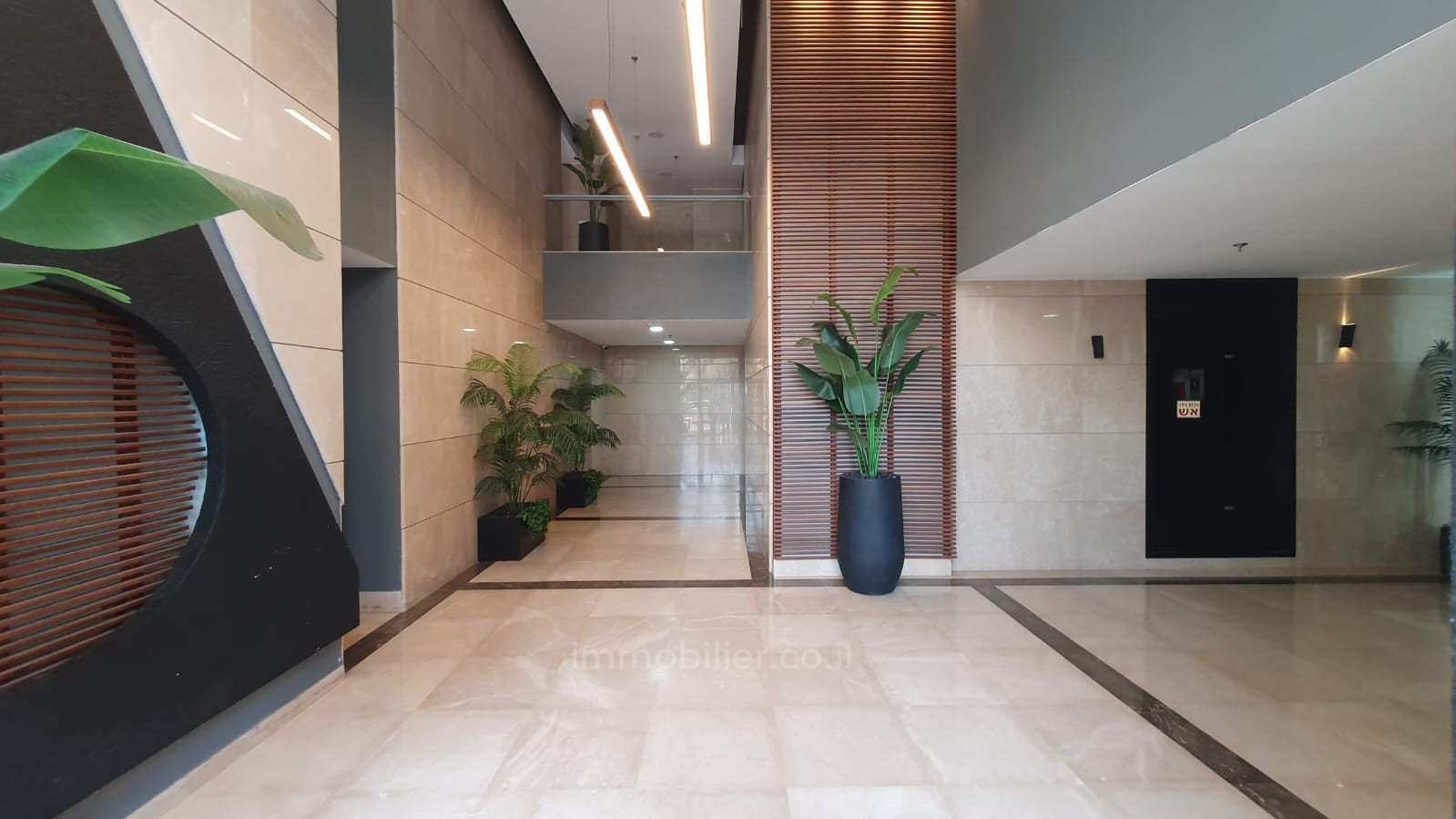 Apartamento 4 cômodos Ascalão Barnea 642-IBL-36