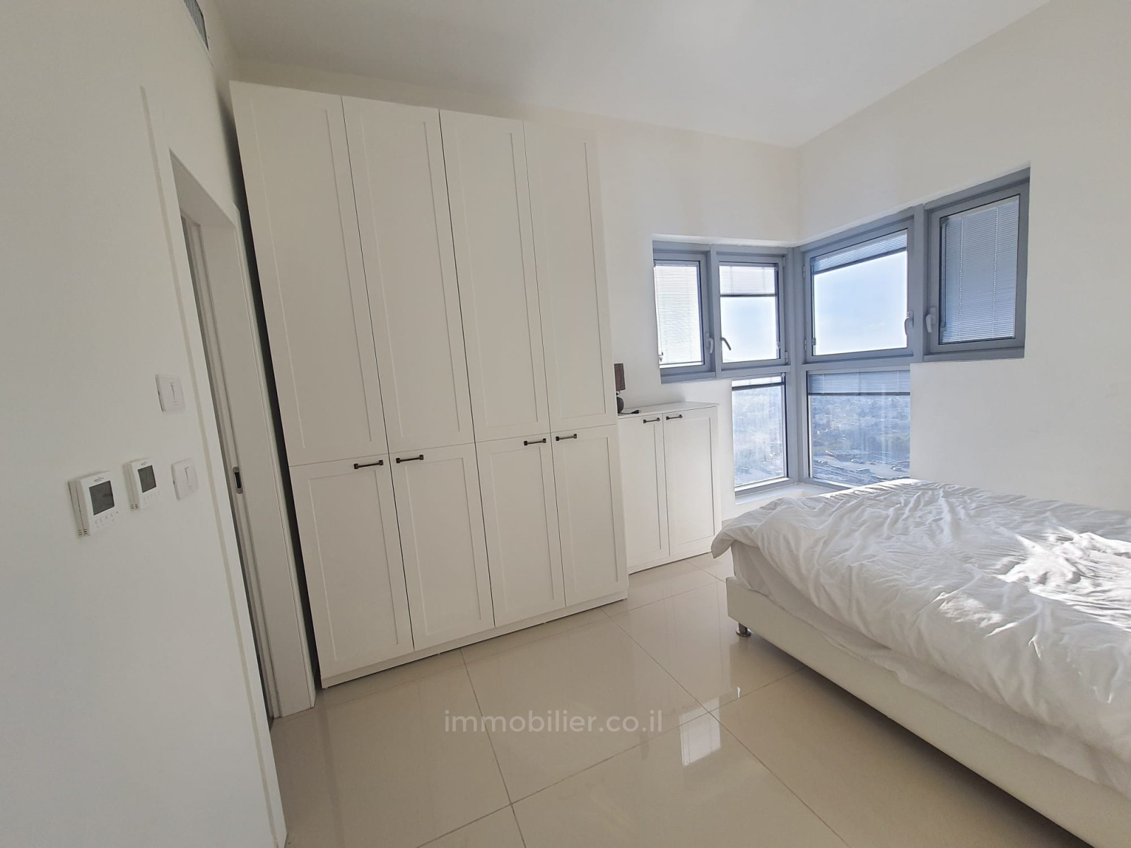 Apartamento 4 cômodos Jerusalém Arnona 642-IBL-48