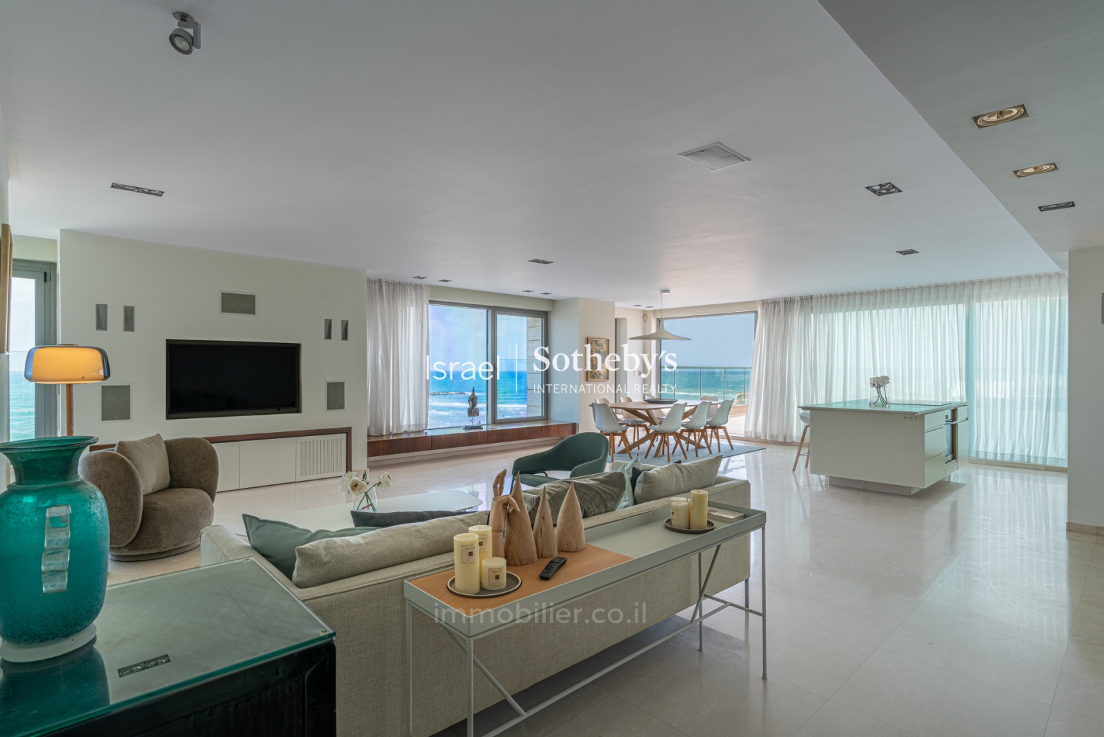 Apartamento 4 cômodos Tel Aviv Primeira linha de mar 651-IBL-10