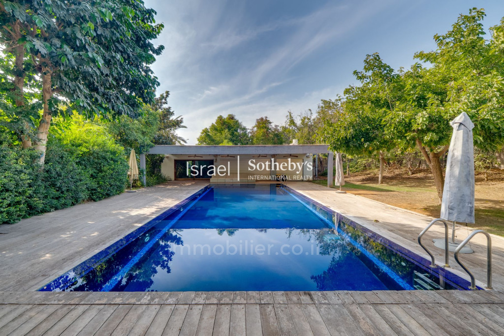 Casarão 10 cômodos Savion Savion 651-IBL-72