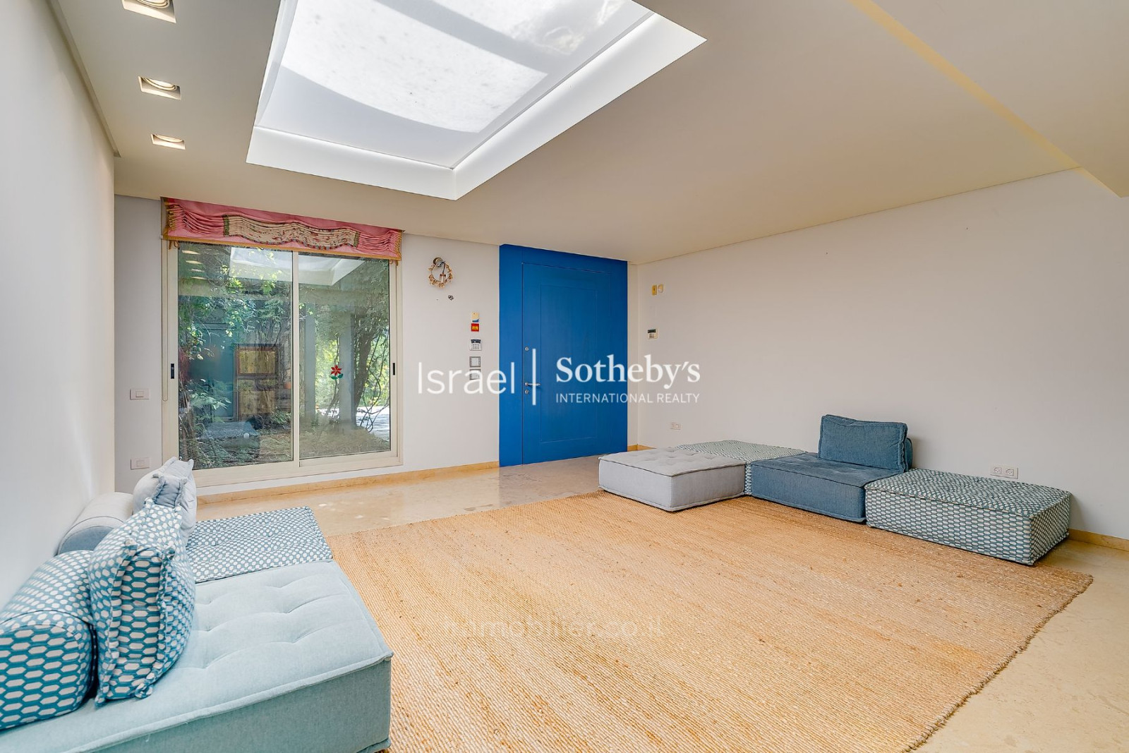 Casarão 10 cômodos Savion Savion 651-IBL-72