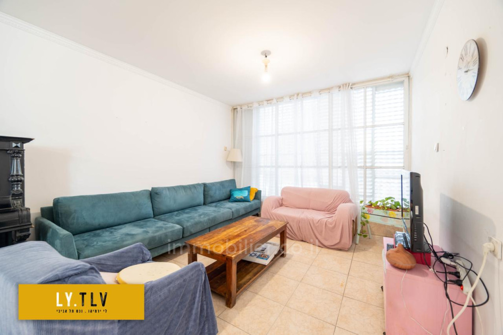 Apartamento 4 cômodos Tel Aviv Nahalat Itshak 804-IBL-103