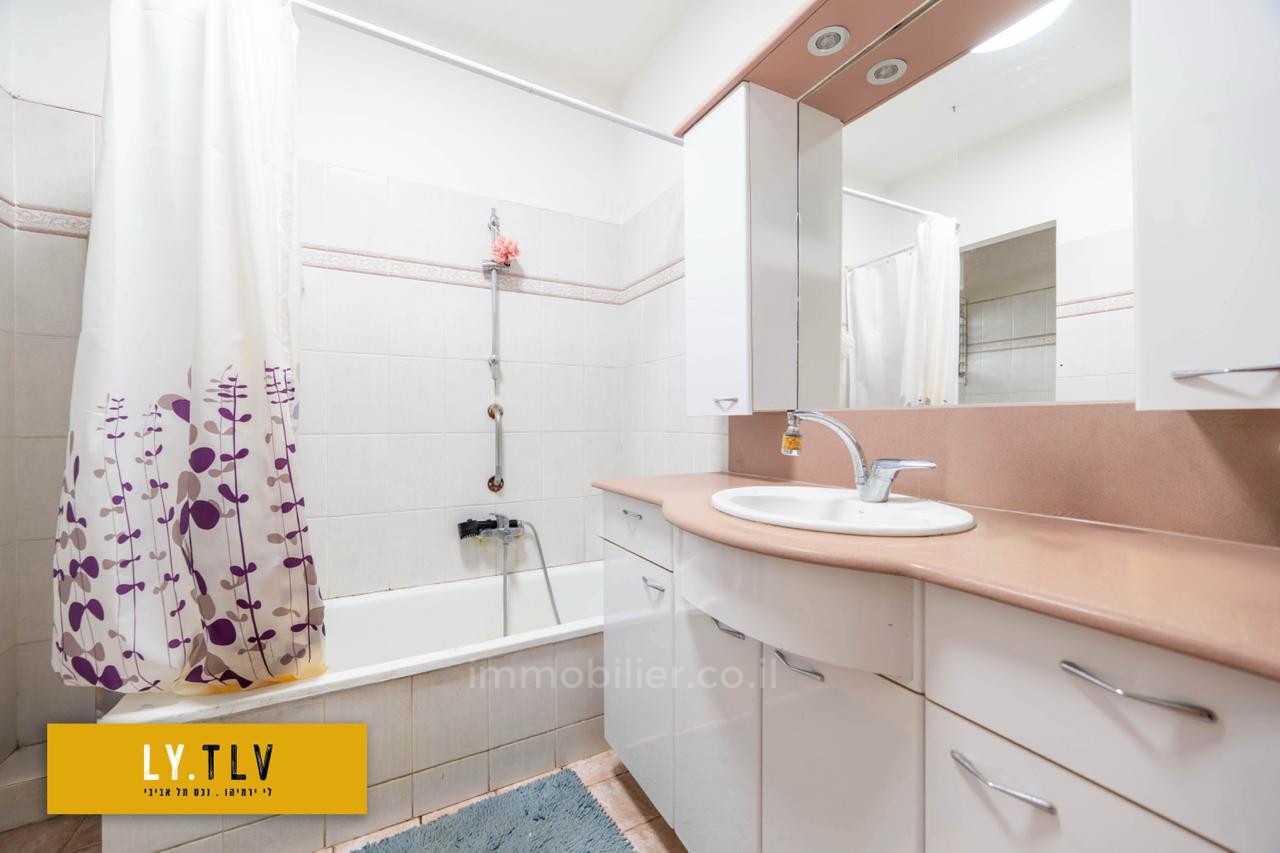 Apartamento 4 cômodos Tel Aviv Nahalat Itshak 804-IBL-103
