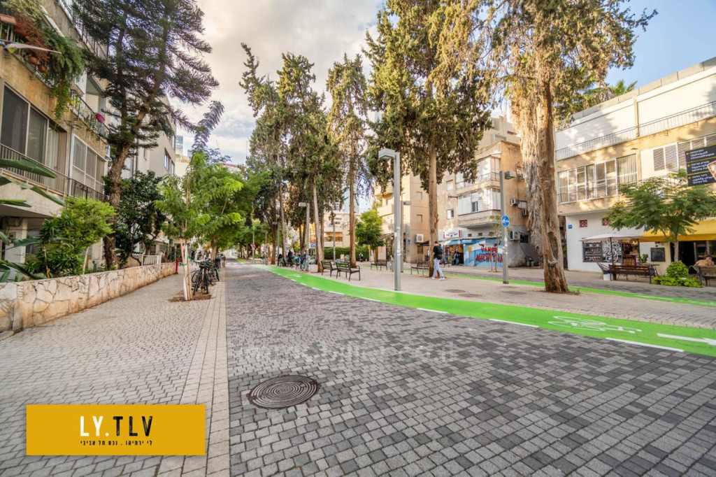 Apartamento 2 cômodos Tel Aviv Montifiory 804-IBL-104