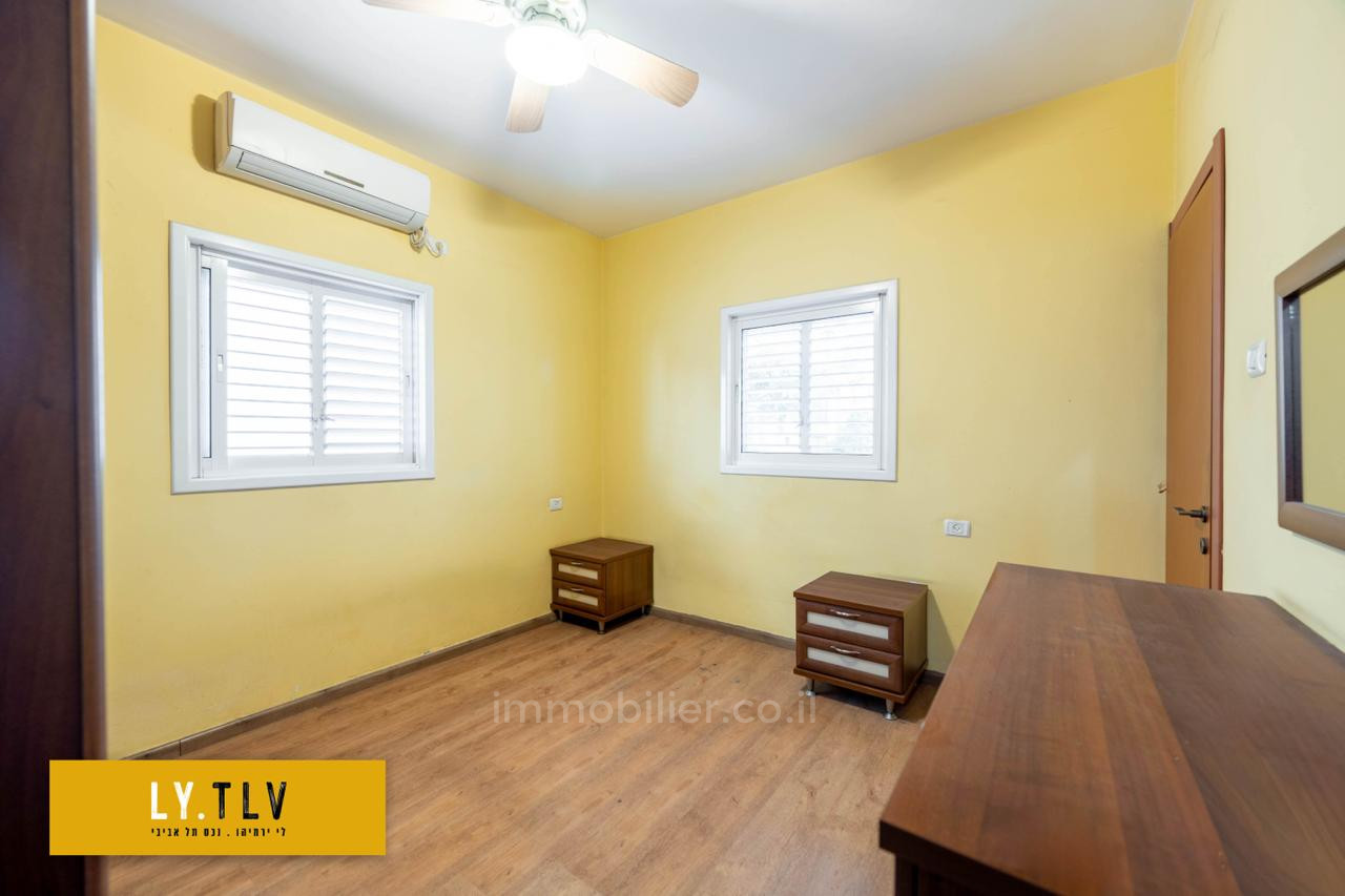 Apartamento 2 cômodos Tel Aviv Montifiory 804-IBL-104