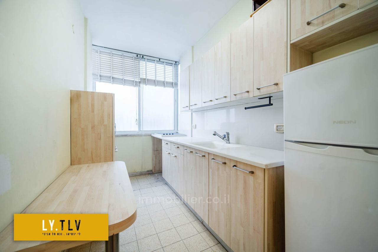 Apartamento 2 cômodos Tel Aviv Montifiory 804-IBL-104