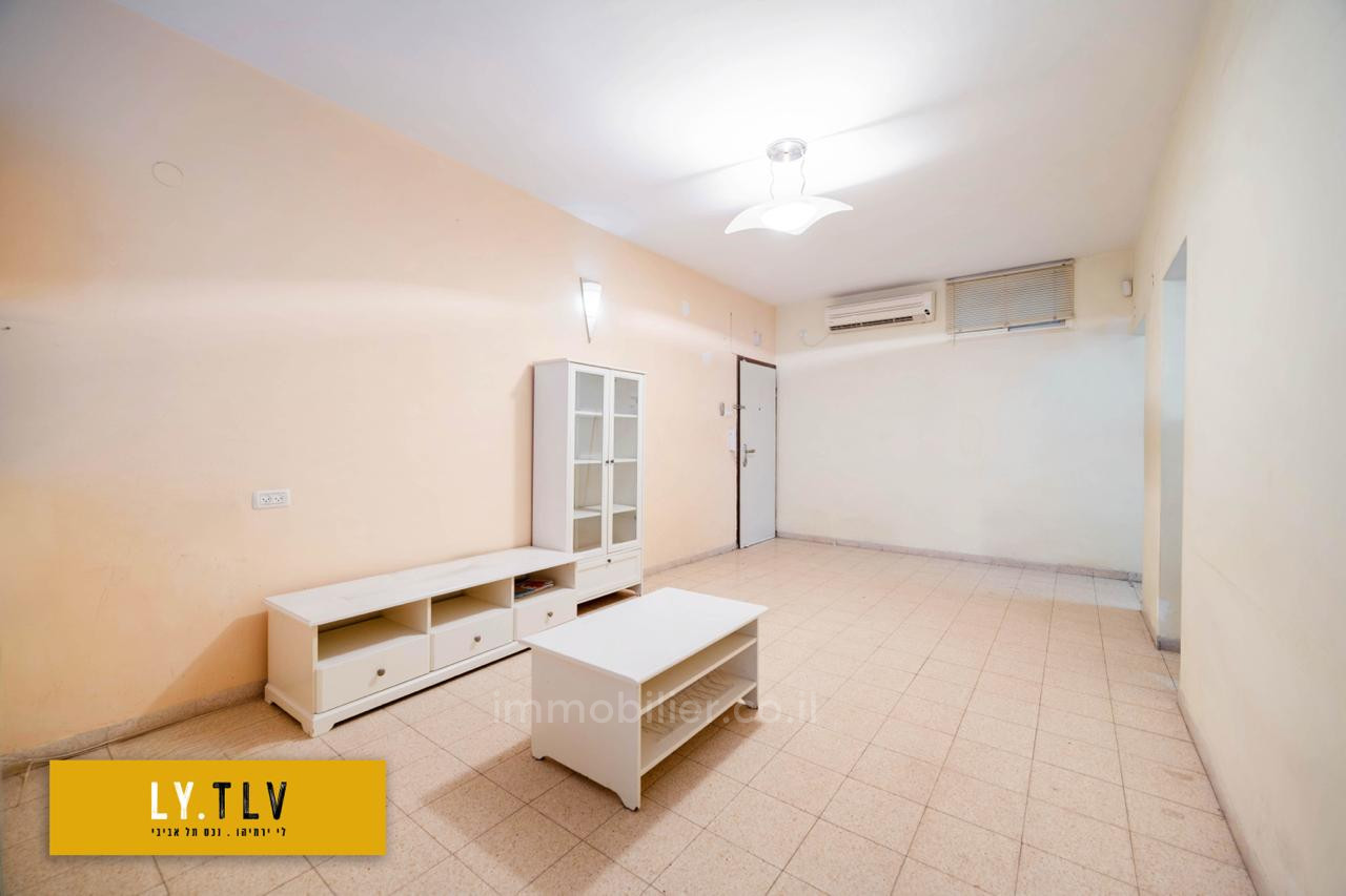 Apartamento 2 cômodos Tel Aviv Montifiory 804-IBL-104