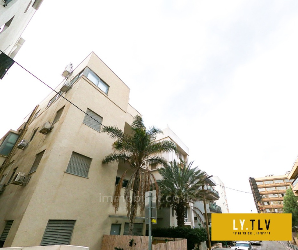 Apartamento 2 cômodos Tel Aviv Primeira linha de mar 804-IBL-111